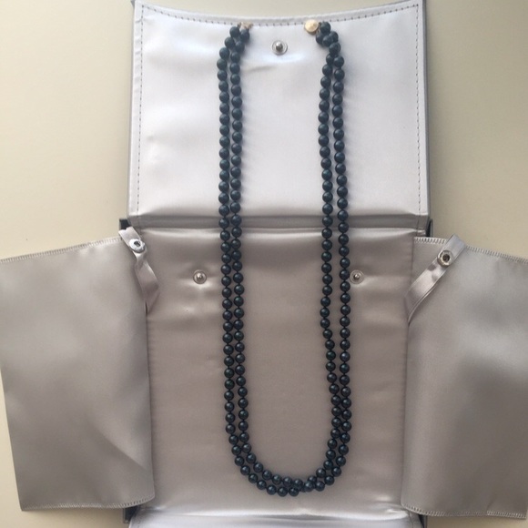 Double-Strand Black Pearl Necklace - Picture 2 of 9